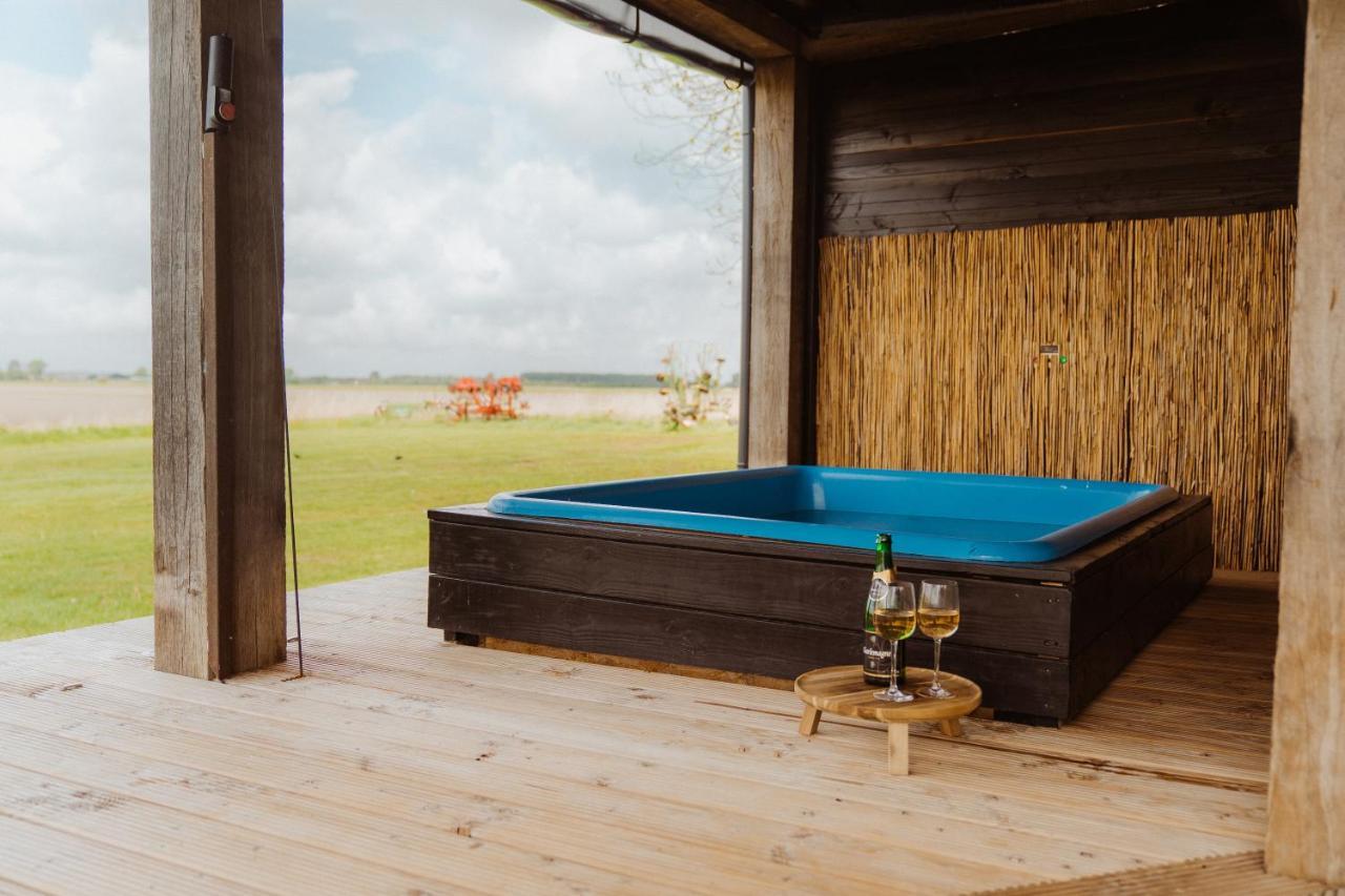 Tiny Farm House Met Hot Tub. Villa Menaldum Exterior foto